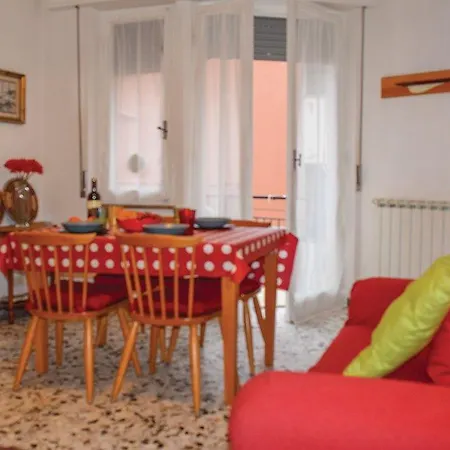Two-bedroom In La Spezia -sp- *